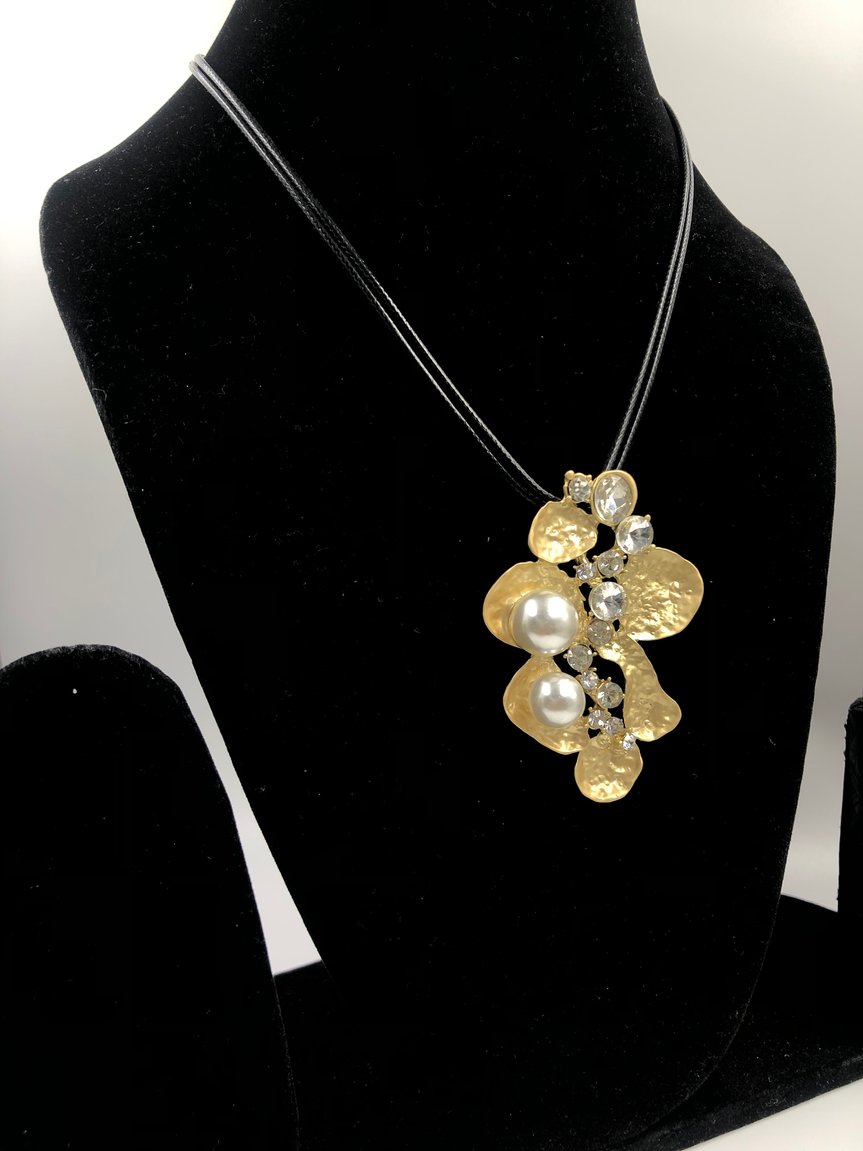 Golden Amoeba: Bead & Crystal Pendant with Luxe Gold Detailing