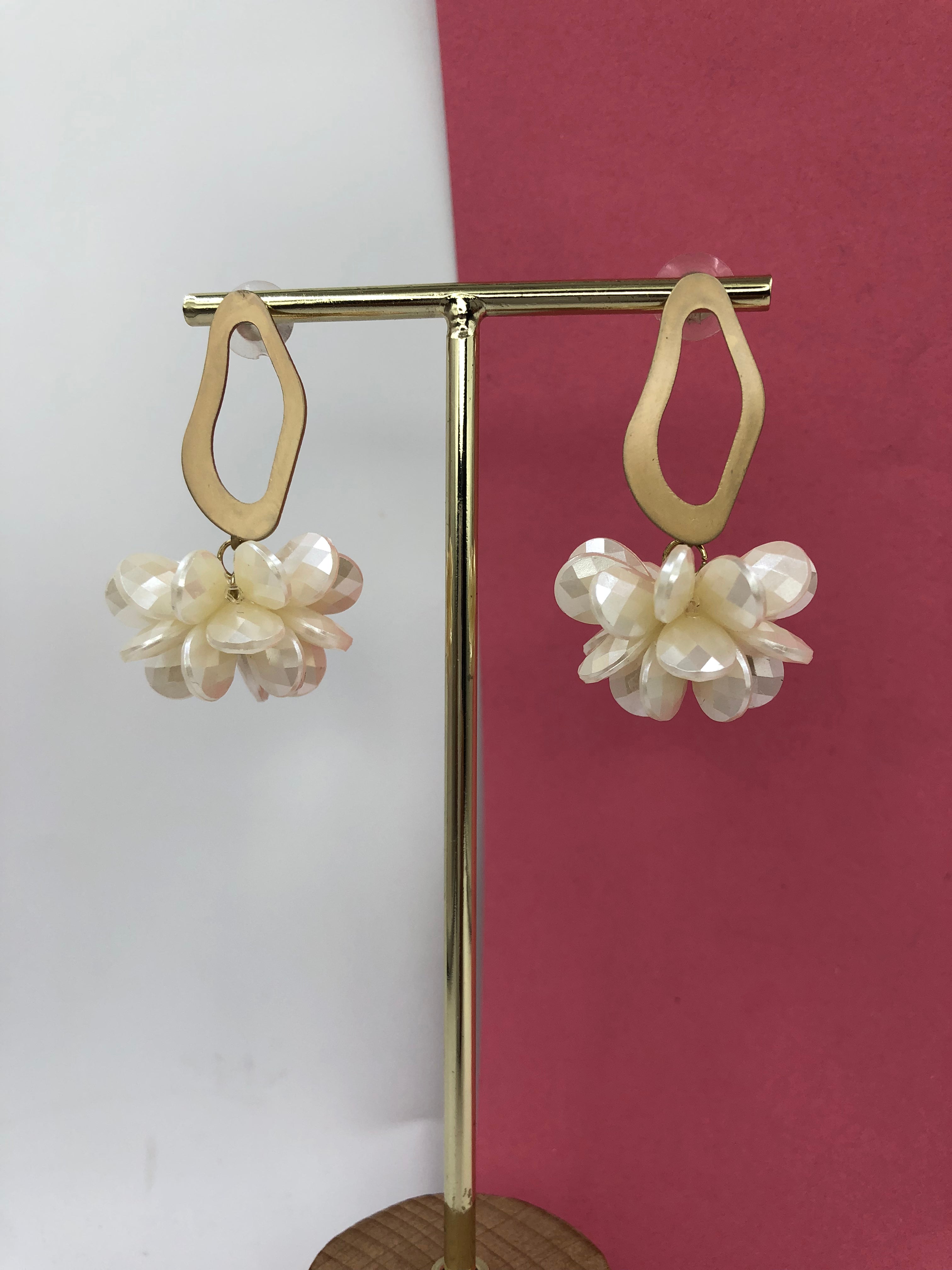 Hanging Bouquet-Inspired Crystal Brass Earrings