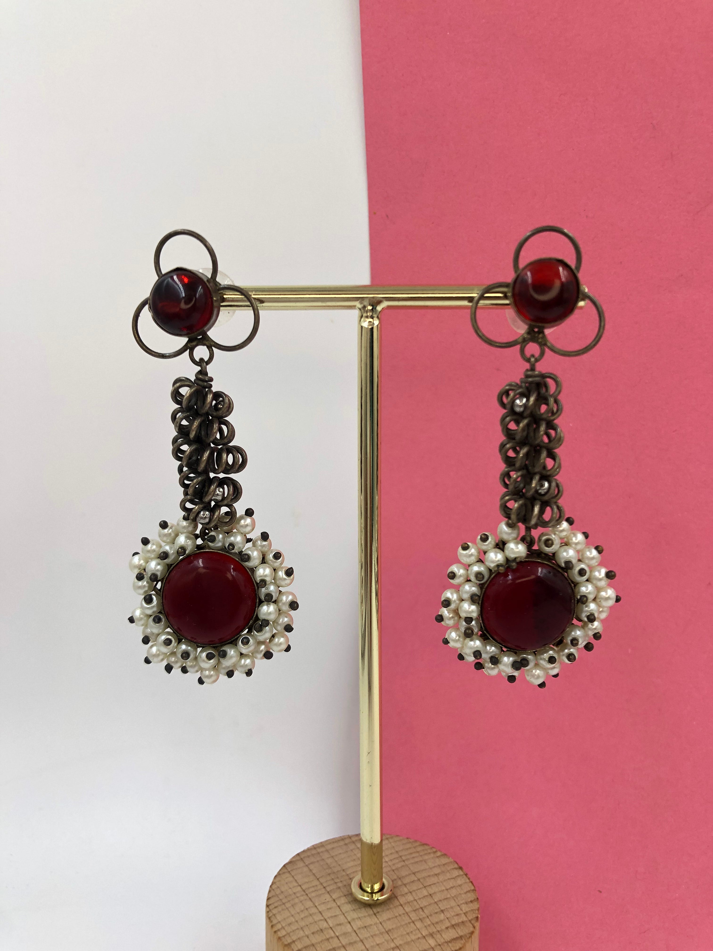 Silvered Elegance: Marron Danglers with Interwoven Metal and Pearls