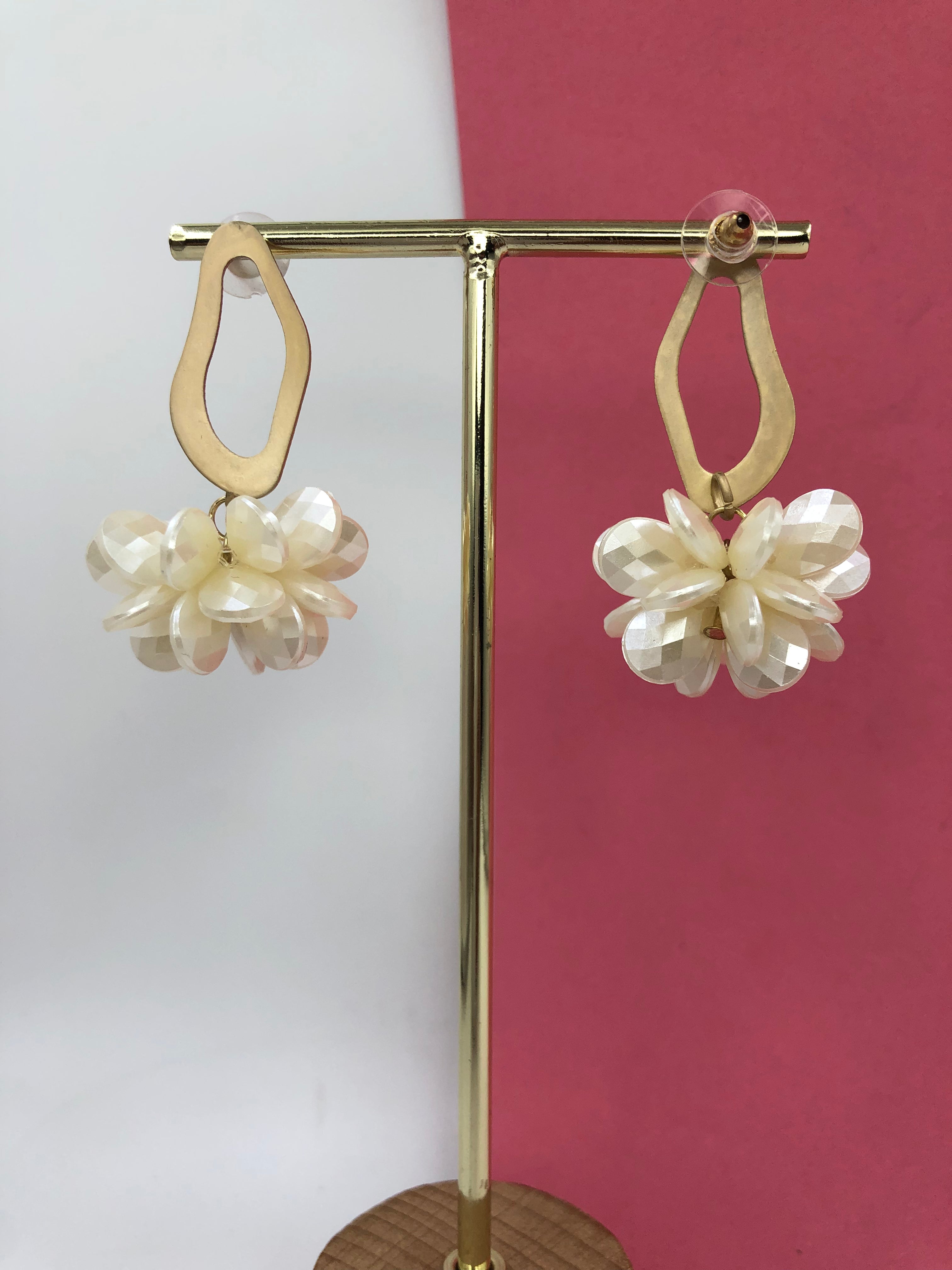 Hanging Bouquet-Inspired Crystal Brass Earrings