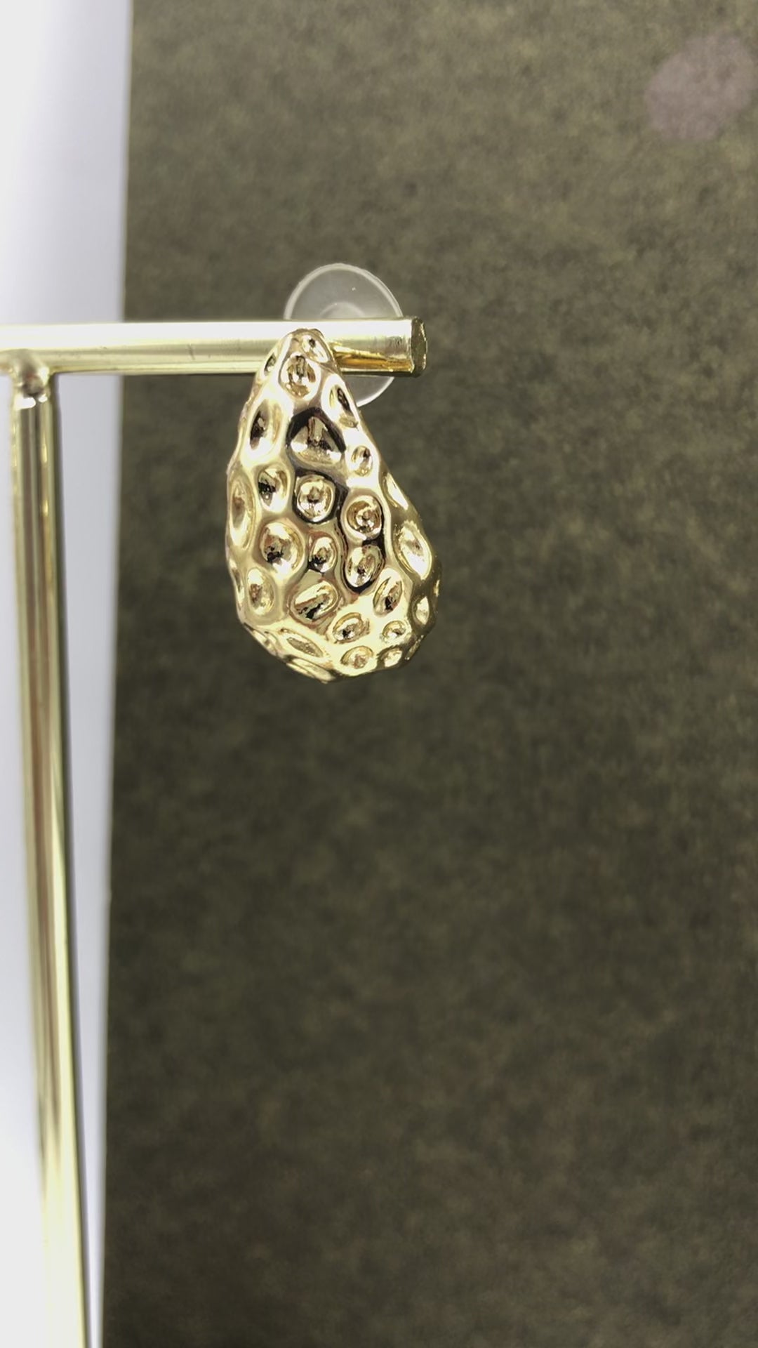 culpted Elegance: Textured Drop Earrings
